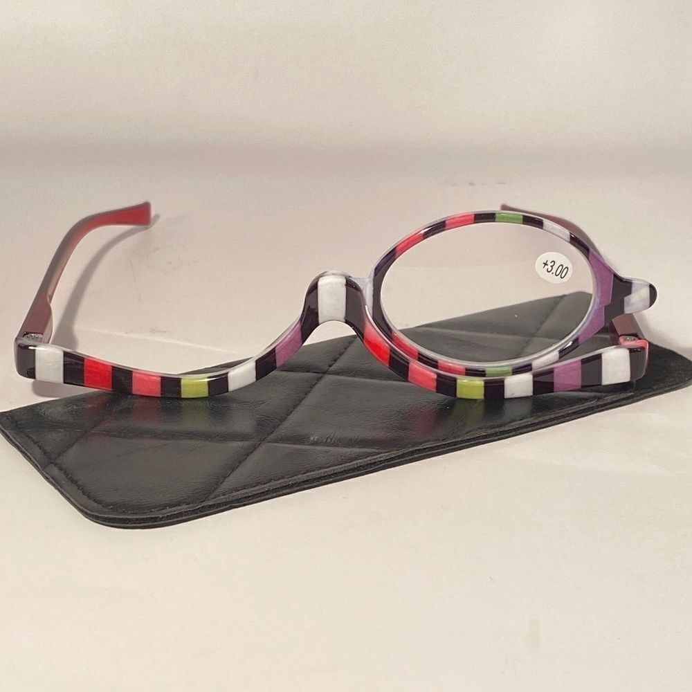 0998 Makeup Cosmetic 3.00 Flip Magnifying Glasses For Precision Application N…